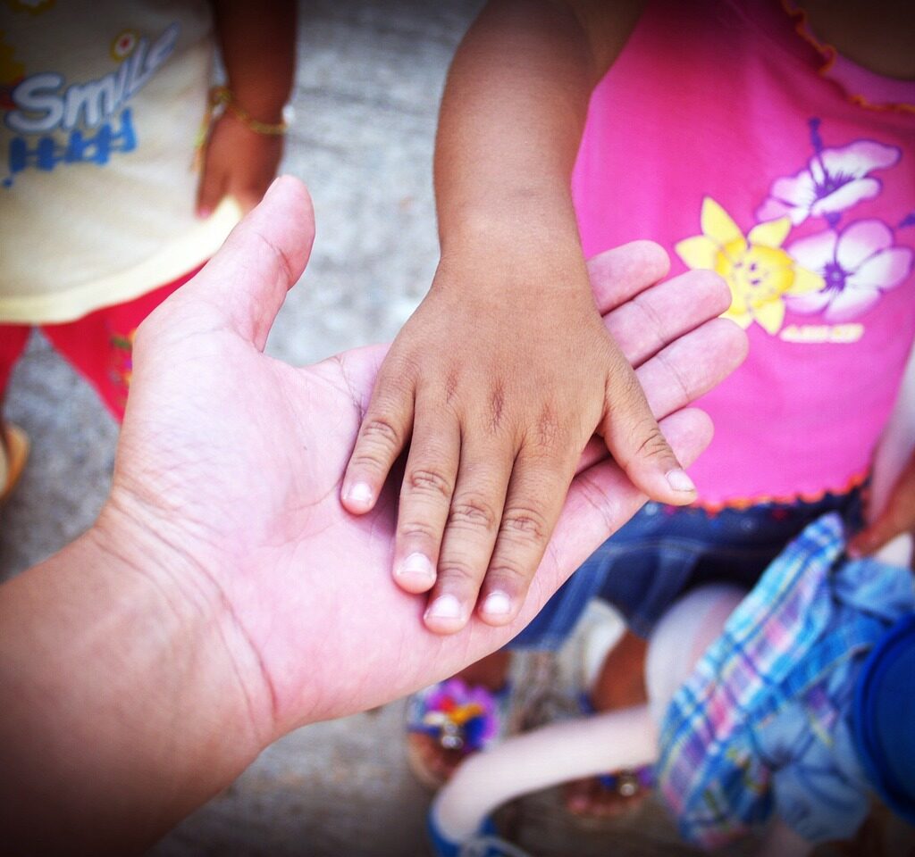 hand, hold, care-1549132.jpg