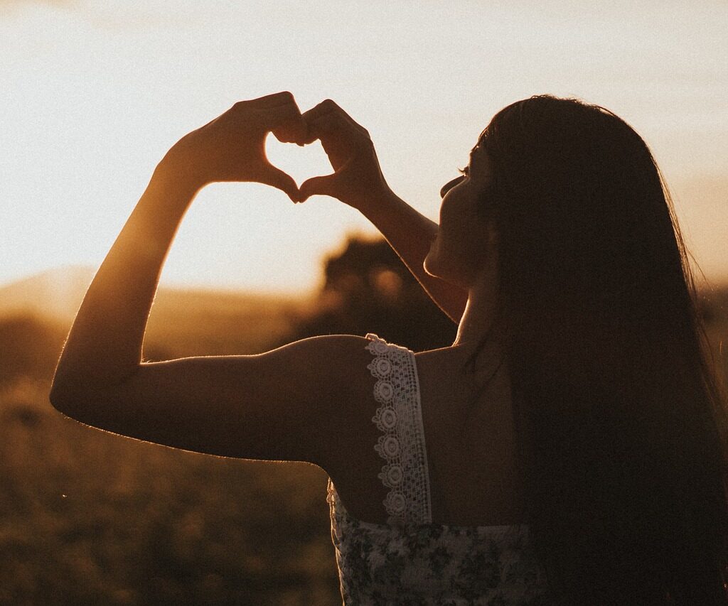 heart, woman, sunset-5084900.jpg